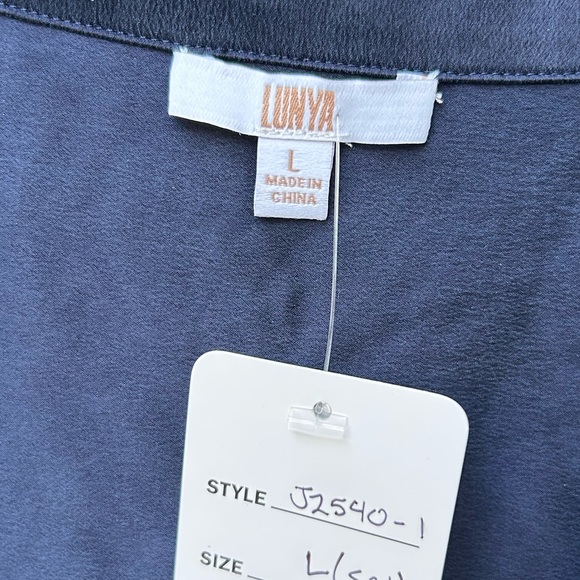 Lunya washable silk long sleeve pant set size Large navy blue - Picture 6 of 9